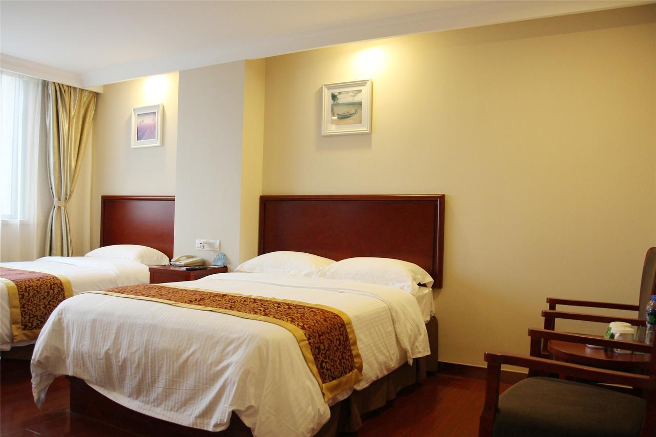Greentree Alliance Guangxi Hezhou Babu District Lingfeng Square Hotel Exteriör bild