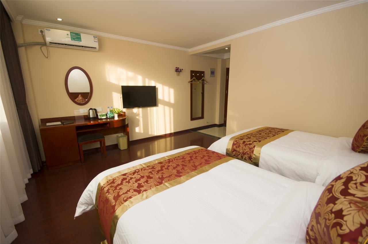 Greentree Alliance Guangxi Hezhou Babu District Lingfeng Square Hotel Exteriör bild