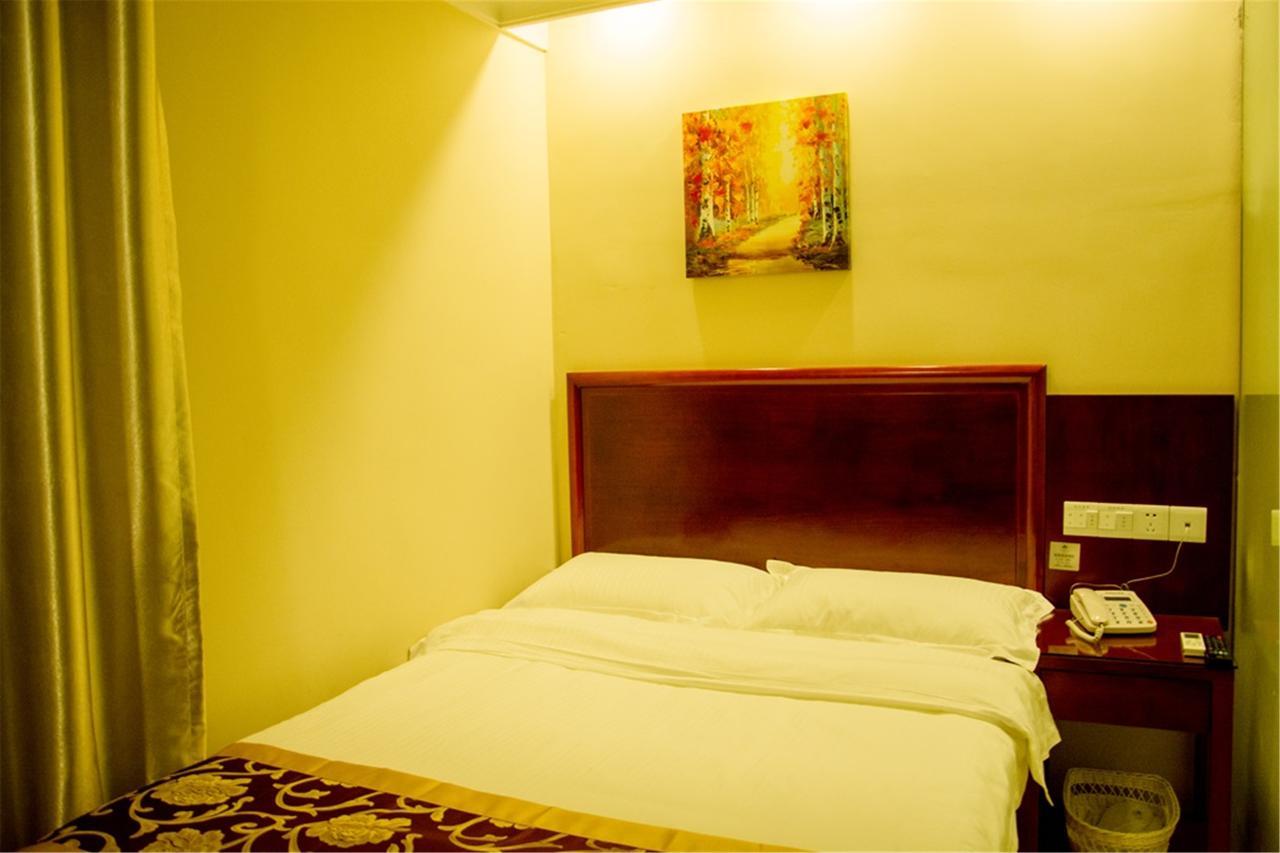 Greentree Alliance Guangxi Hezhou Babu District Lingfeng Square Hotel Exteriör bild