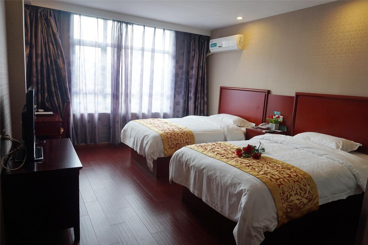 Greentree Alliance Guangxi Hezhou Babu District Lingfeng Square Hotel Exteriör bild