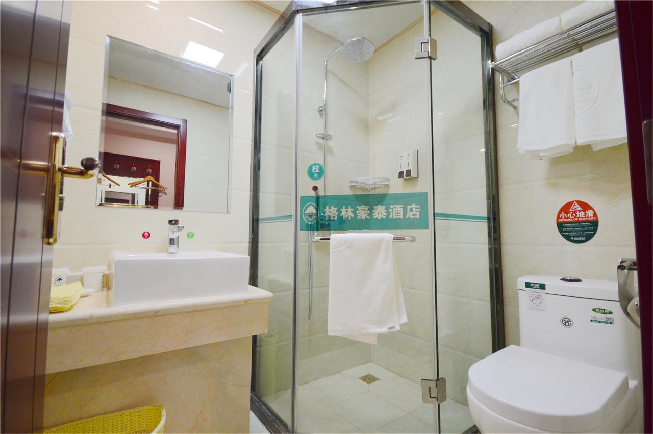 Greentree Alliance Guangxi Hezhou Babu District Lingfeng Square Hotel Exteriör bild
