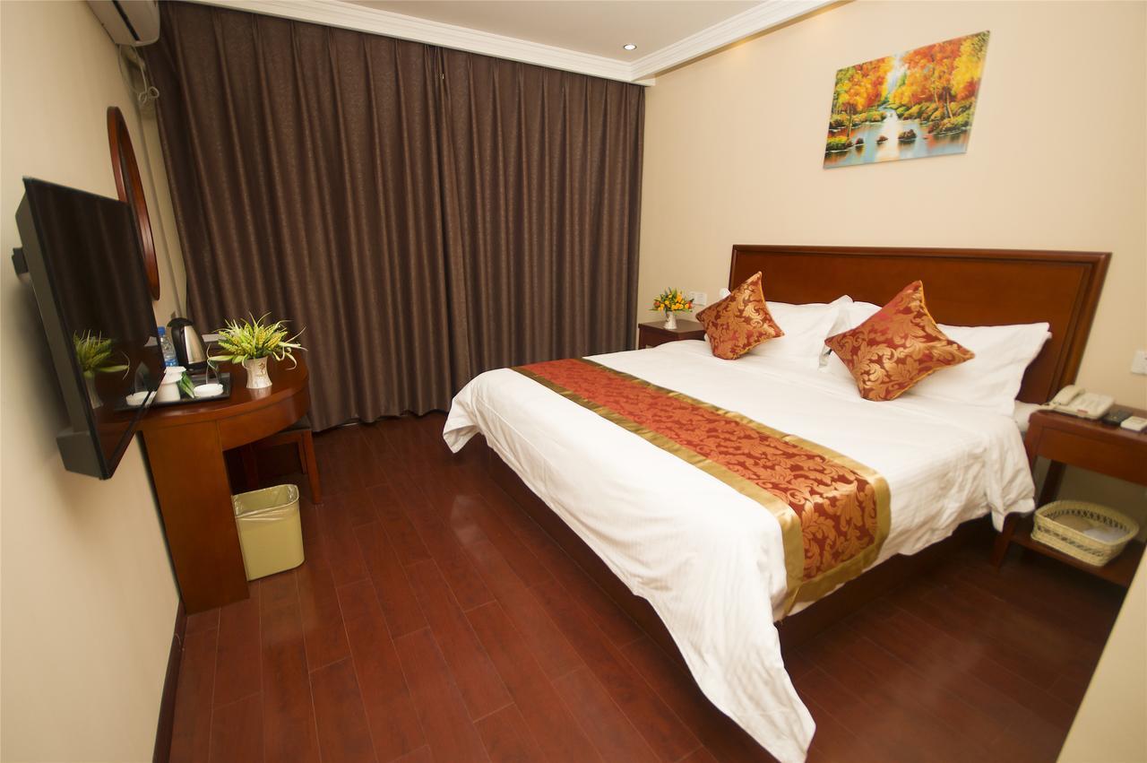 Greentree Alliance Guangxi Hezhou Babu District Lingfeng Square Hotel Exteriör bild